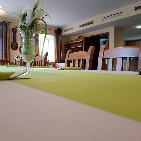 Gasthaus Zum Schlosswirt Dietfurt Extérieur photo